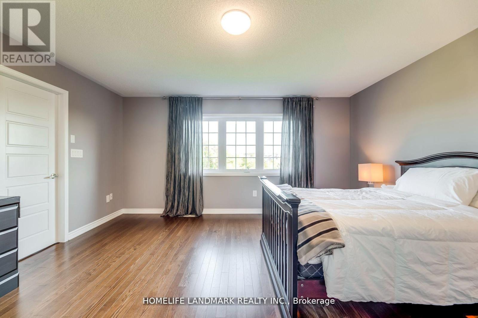 186 Degraaf Crescent, Aurora, Ontario  L4G 0X1 - Photo 22 - N12972346