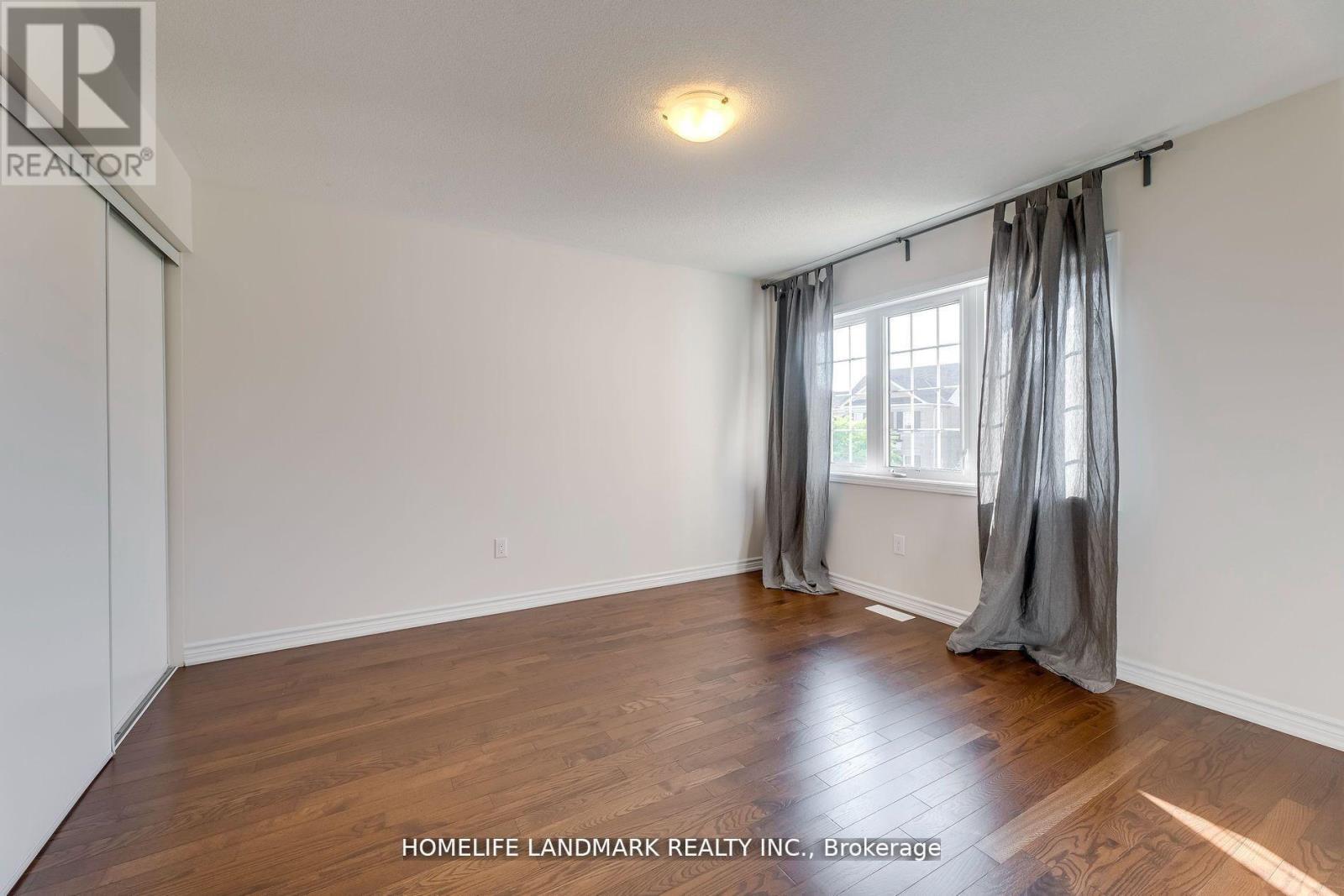 186 Degraaf Crescent, Aurora, Ontario  L4G 0X1 - Photo 27 - N12972346