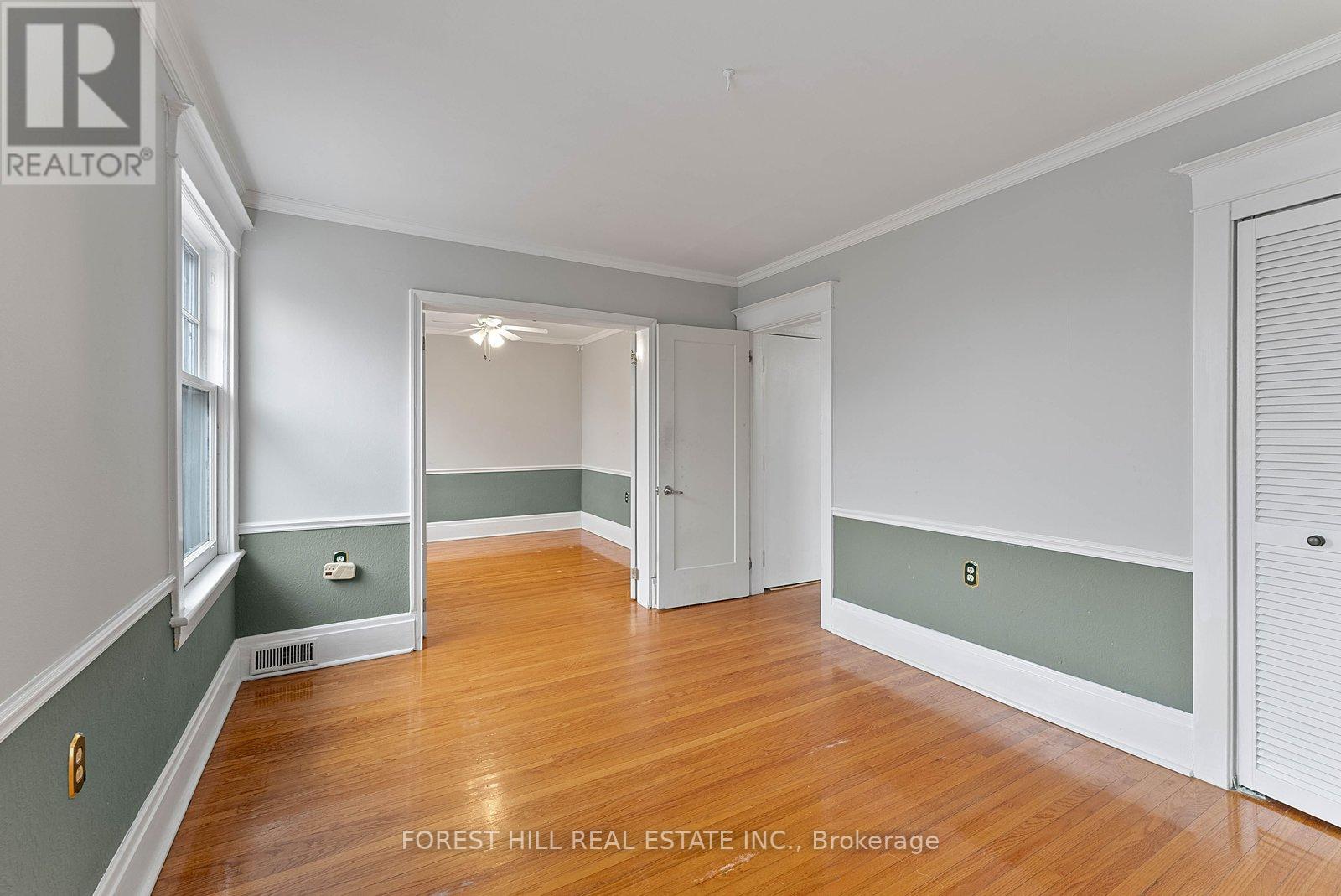 Upper - 36 Arnold Crescent, Richmond Hill, Ontario  L4C 3R5 - Photo 21 - N12972374