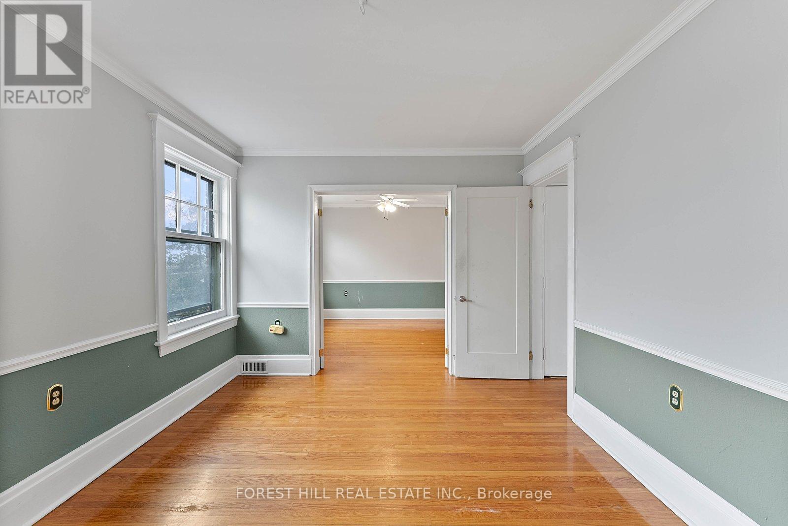 Upper - 36 Arnold Crescent, Richmond Hill, Ontario  L4C 3R5 - Photo 23 - N12972374