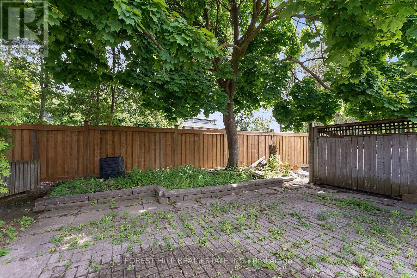 Upper - 36 Arnold Crescent, Richmond Hill, Ontario  L4C 3R5 - Photo 33 - N12972374