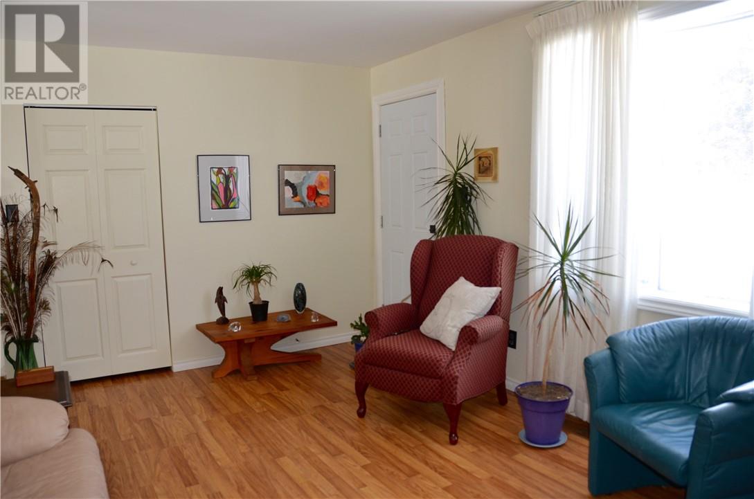 1201 Ronald Court, Sudbury, Ontario  P3P 1S2 - Photo 5 - 2127048