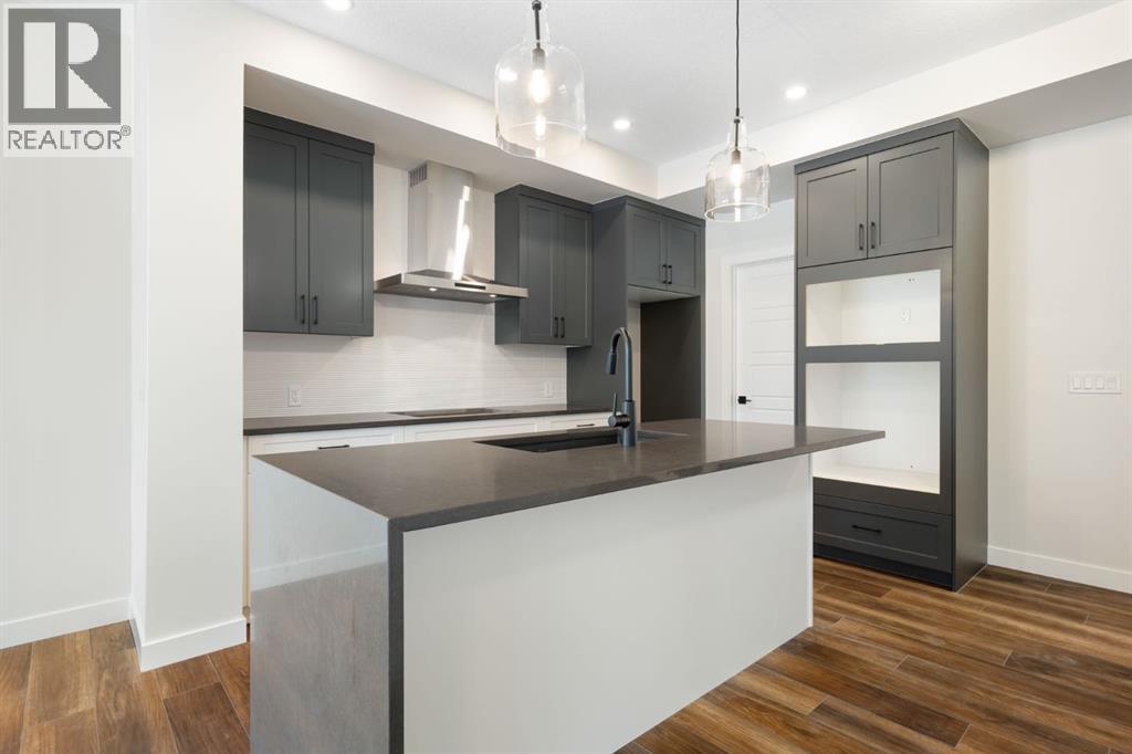 136 Southbow Village Way, Cochrane, Alberta  T4C 3J9 - Photo 5 - A2292762