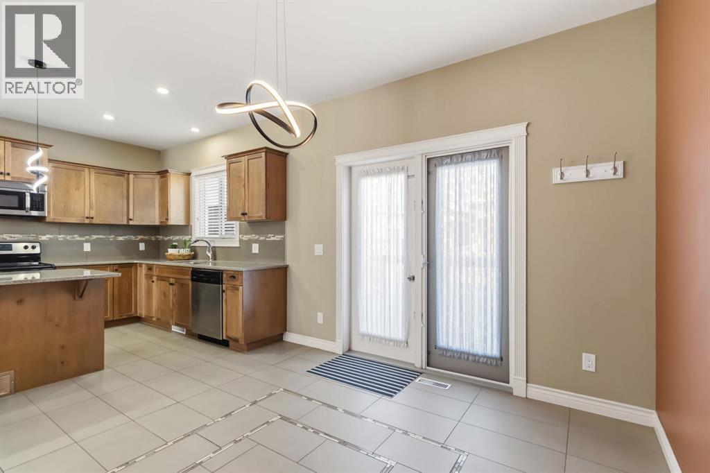 446 Walnut Crescent, Fort Mcmurray, Alberta  T9H 4T4 - Photo 13 - A2298614