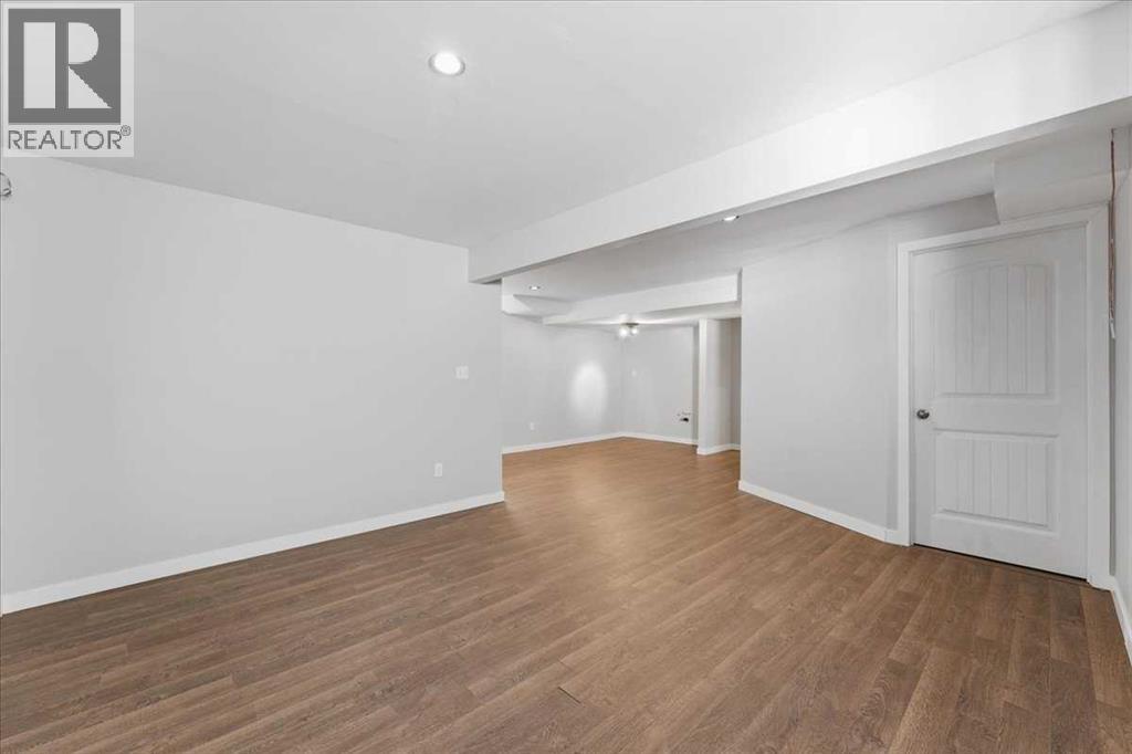 34 Everoak Gardens SW, Calgary, Alberta  T2Y 0E2 - Photo 37 - A2298037