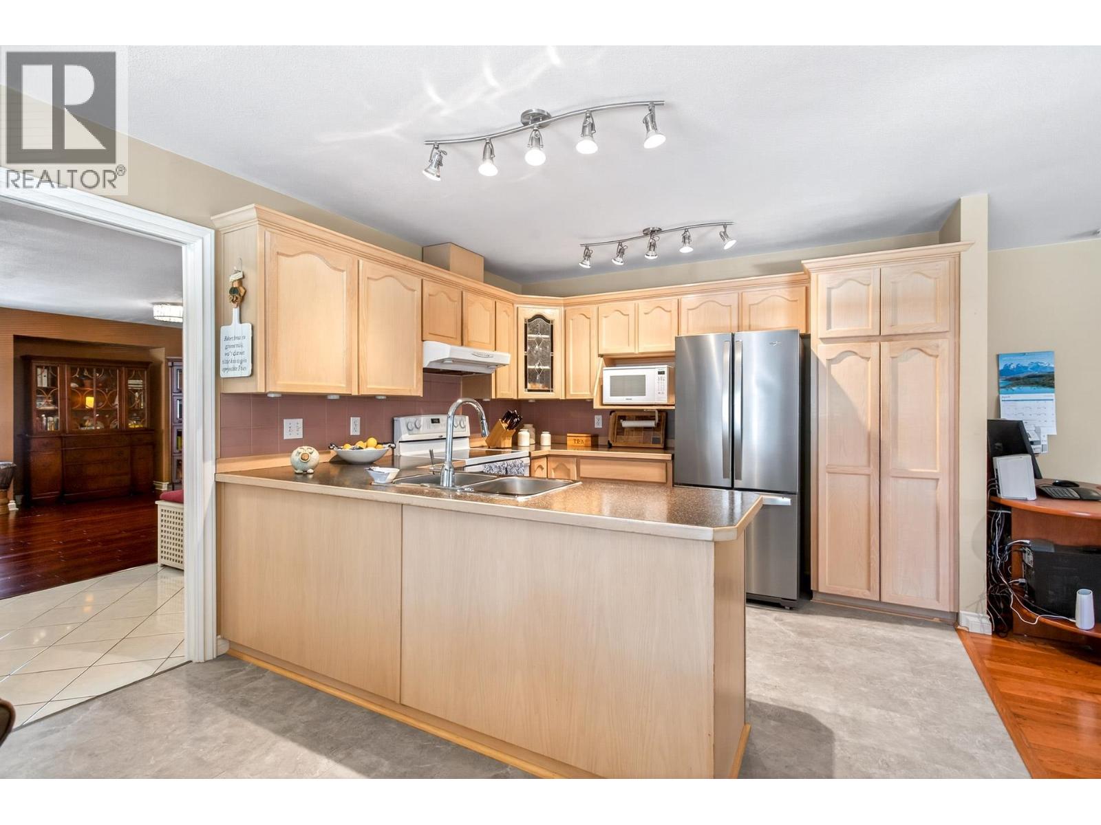 1625 Mchugh Close, Port Coquitlam, British Columbia  V3C 6E1 - Photo 9 - R3105977