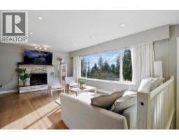 4938 REDONDA DRIVE, North Vancouver, British Columbia