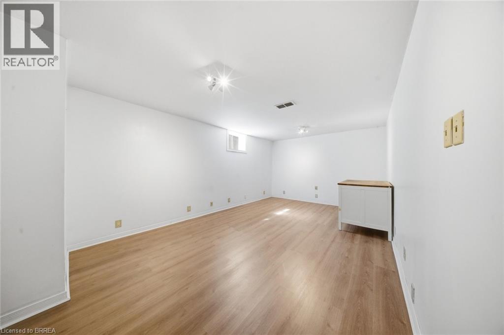 10 Clara Crescent, Brantford, Ontario  N3S 7C7 - Photo 24 - 40815330