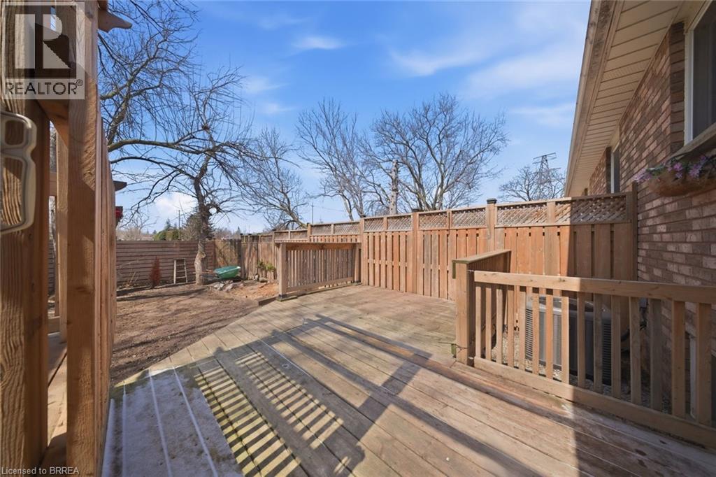 10 Clara Crescent, Brantford, Ontario  N3S 7C7 - Photo 34 - 40815330