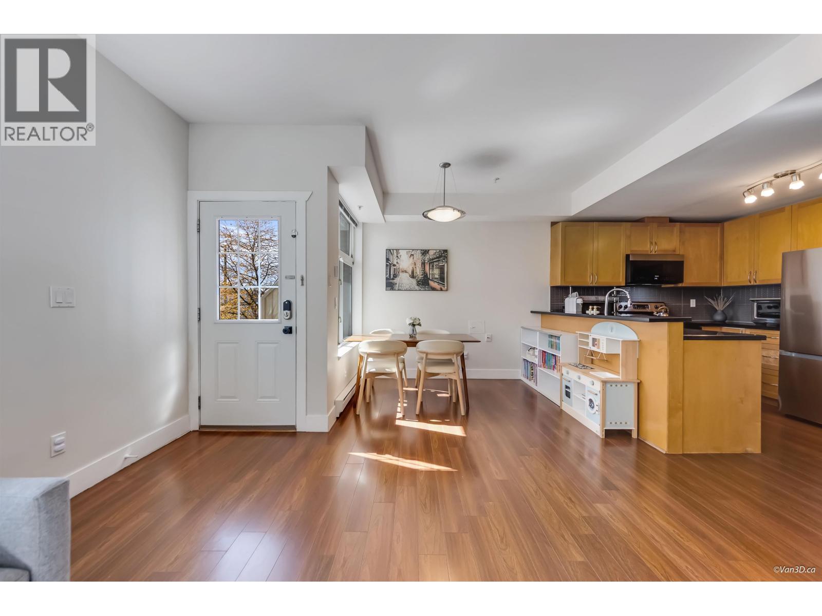 228 5155 Watling Street, Burnaby, British Columbia  V5J 1W8 - Photo 7 - R3107329