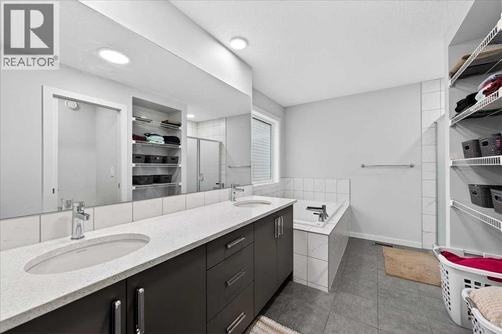 318 Walcrest Way SE, Calgary, Alberta  T2X 4V8 - Photo 31 - A2299454