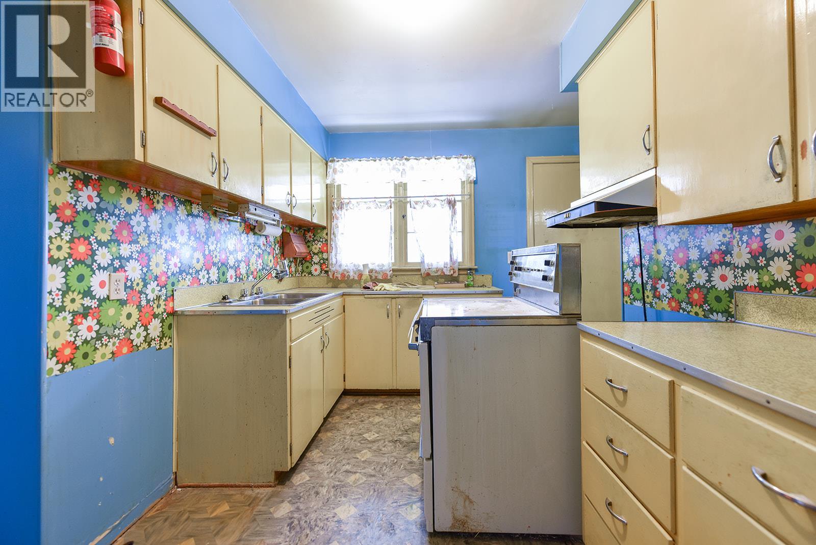 130 Jermyn Avenue, Penticton, British Columbia  V2A 2E1 - Photo 7 - 10382428