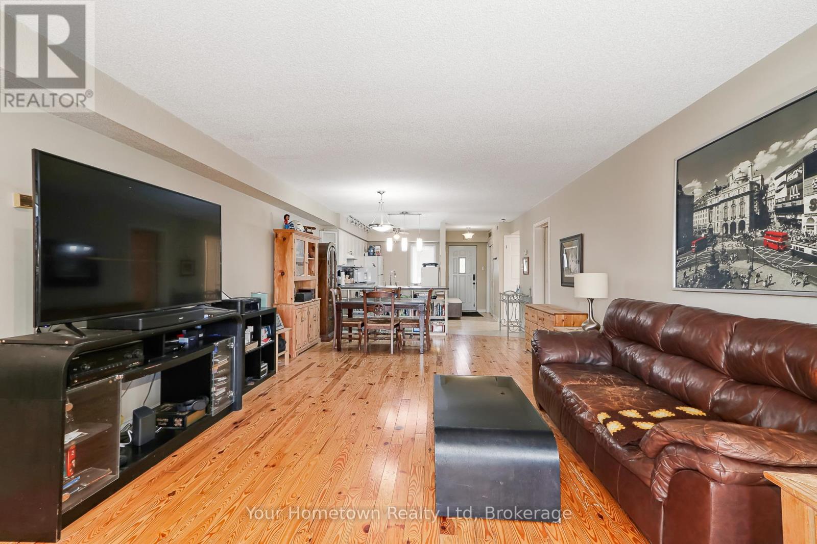 9 - 10 Mulligan Lane, Wasaga Beach, Ontario  L9Z 1C4 - Photo 10 - S12970254