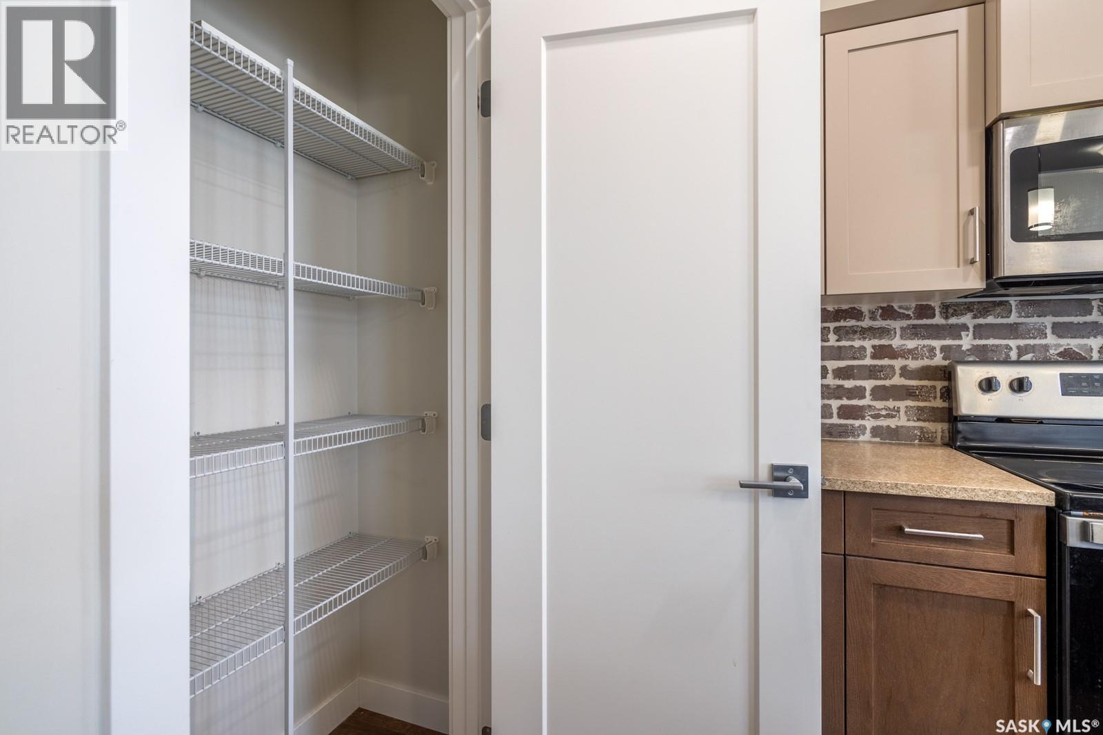 4624 Buckingham Drive E, Regina, Saskatchewan  S4V 3X8 - Photo 12 - SK032374