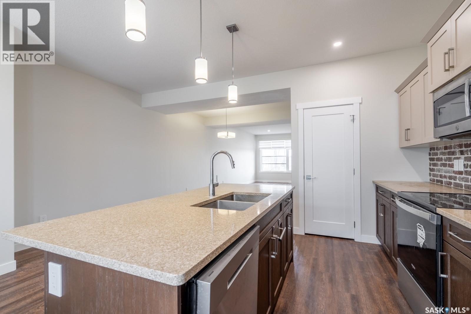 4624 Buckingham Drive E, Regina, Saskatchewan  S4V 3X8 - Photo 8 - SK032374