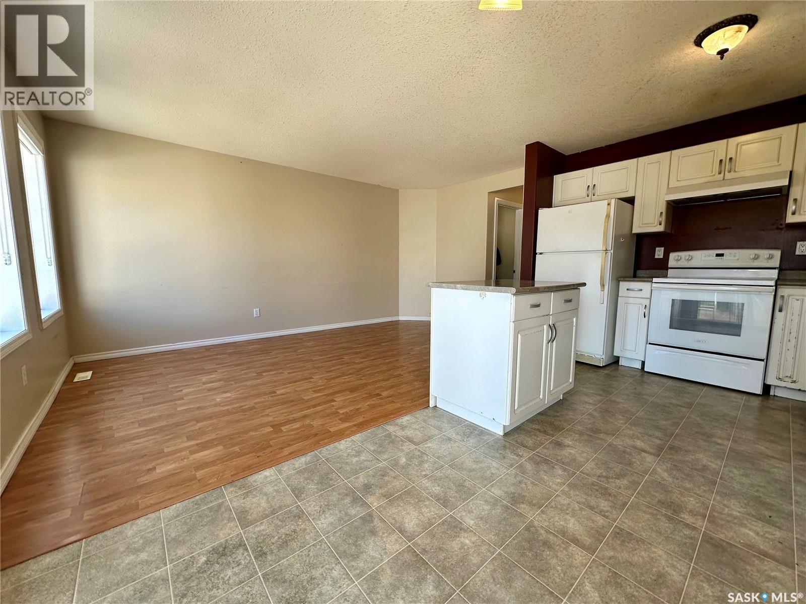 38 103 Banyan Crescent, Saskatoon, Saskatchewan  S7V 1G3 - Photo 3 - SK032314