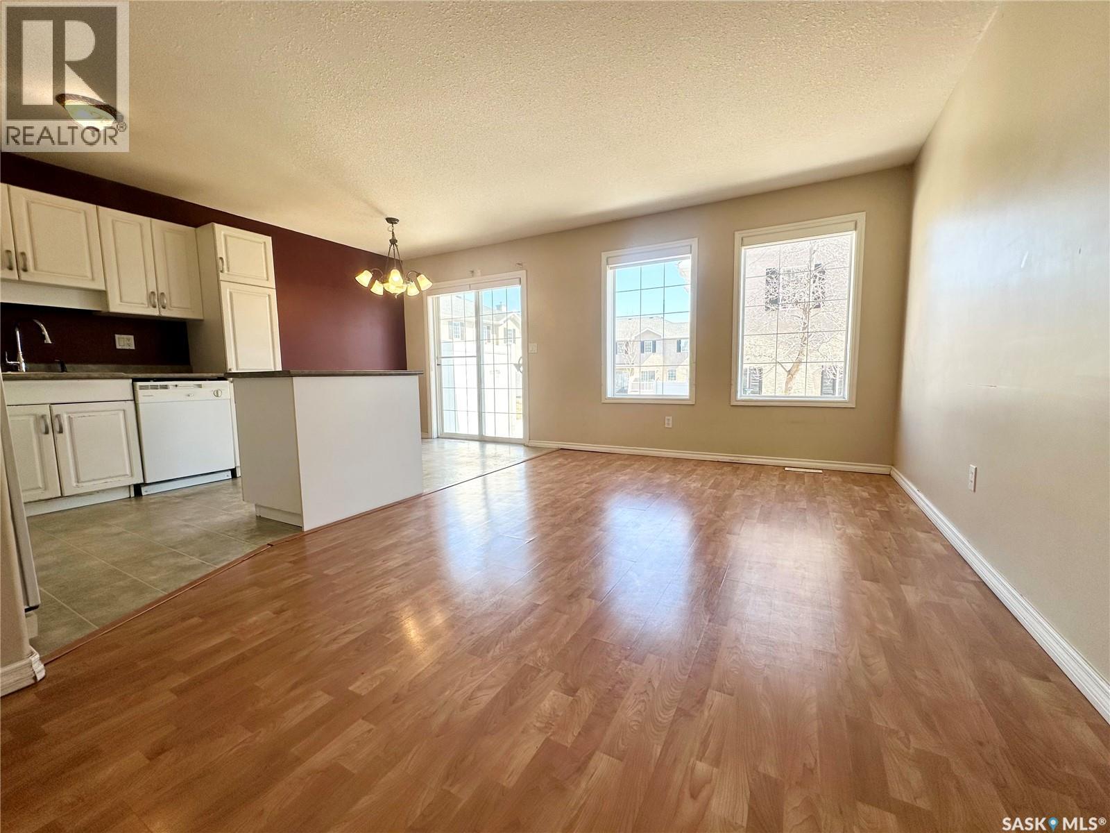 38 103 Banyan Crescent, Saskatoon, Saskatchewan  S7V 1G3 - Photo 8 - SK032314