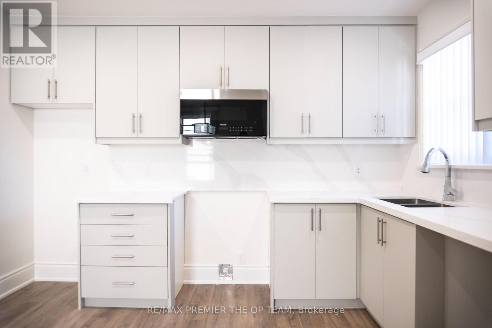 148 Martin Grove Road, Toronto, Ontario  M9B 4K9 - Photo 15 - W12951476