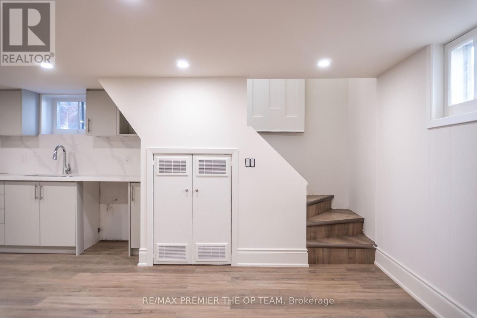 148 Martin Grove Road, Toronto, Ontario  M9B 4K9 - Photo 18 - W12951476