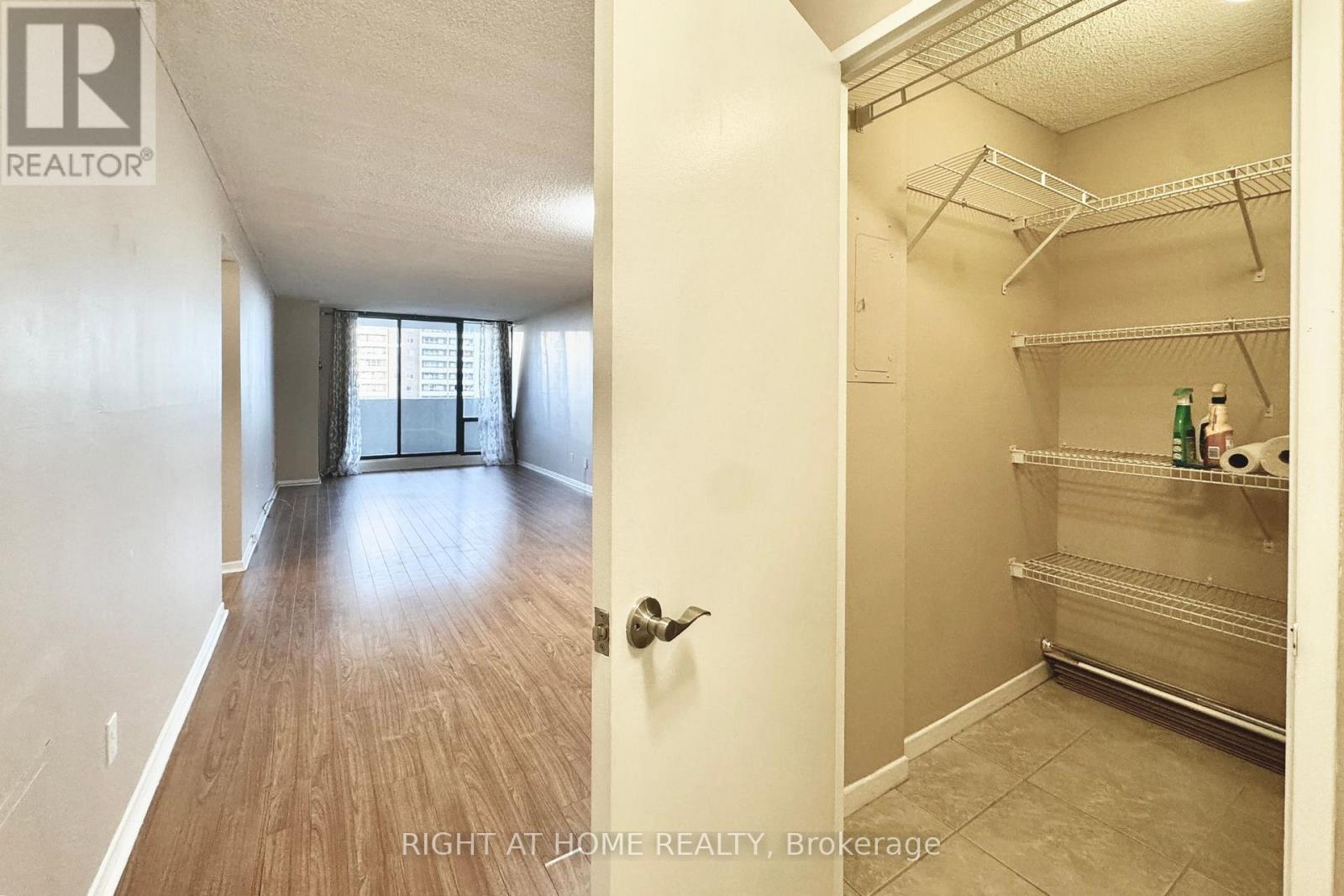 603 - 10 Tangreen Court, Toronto, Ontario  M2M 4B9 - Photo 10 - C12914376