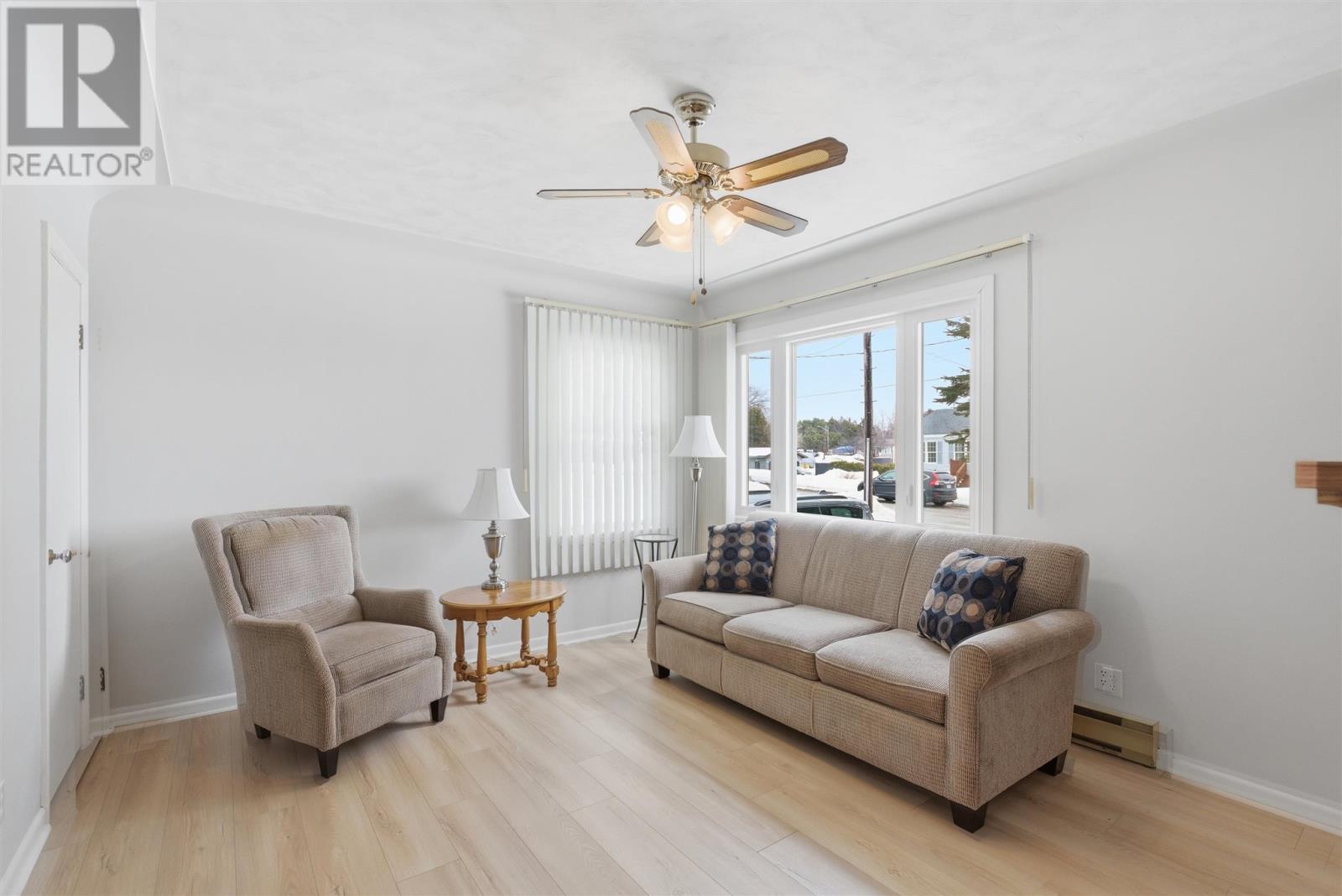 27 Queen Ave, Blind River, Ontario  P0R 1B0 - Photo 12 - SM260638