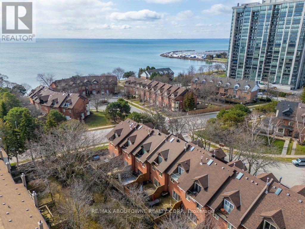 45 Tradewind Drive, Oakville, Ontario  L6L 6K9 - Photo 31 - W12972276