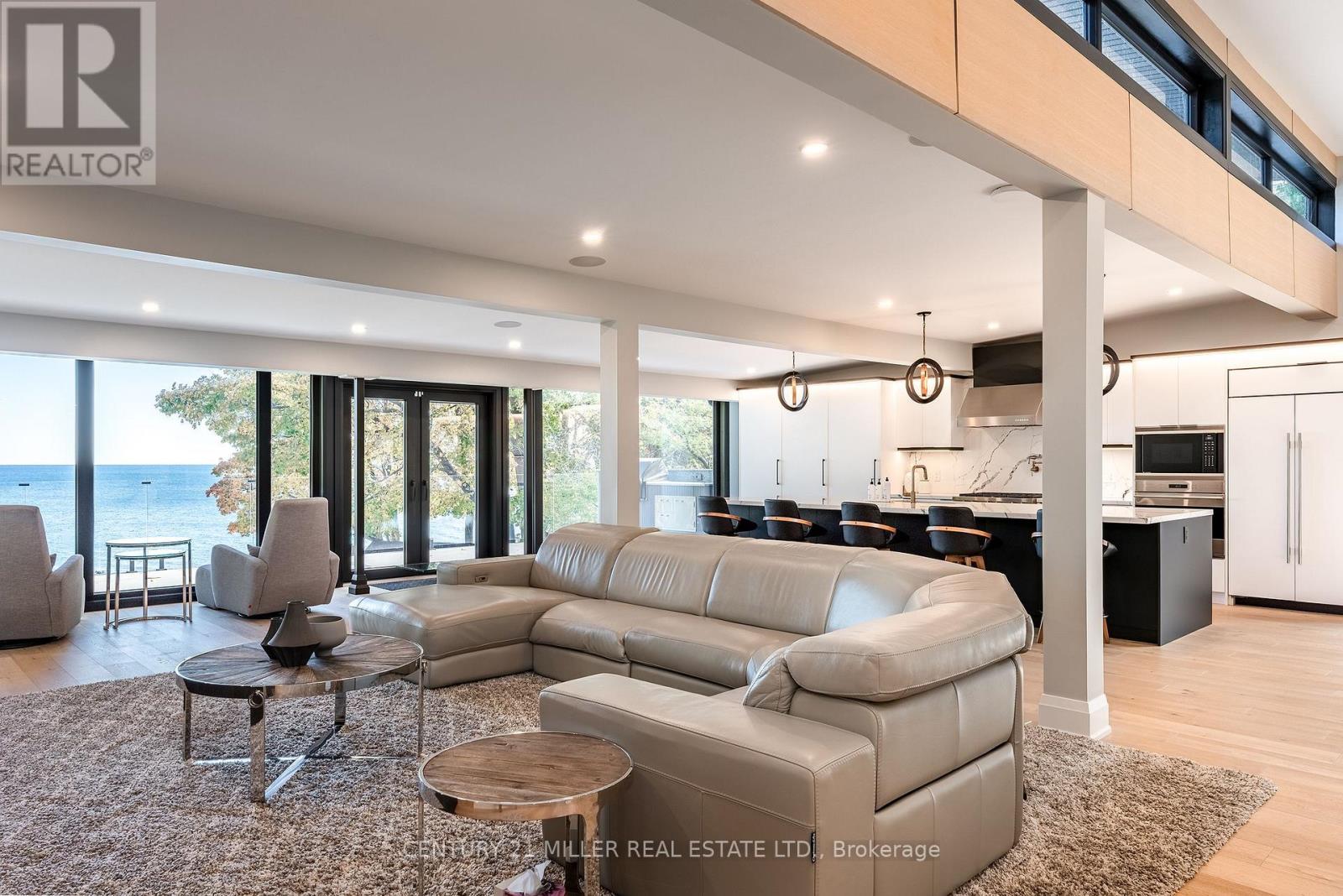 121 Edgecliffe Place, Burlington, Ontario  L7L 3Z2 - Photo 18 - W12972356