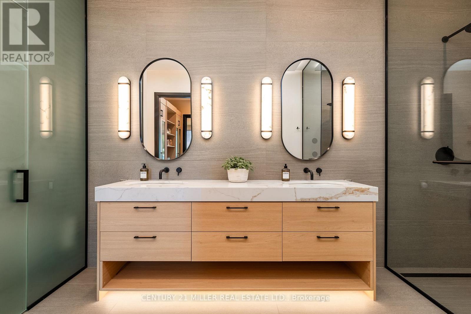 121 Edgecliffe Place, Burlington, Ontario  L7L 3Z2 - Photo 29 - W12972356