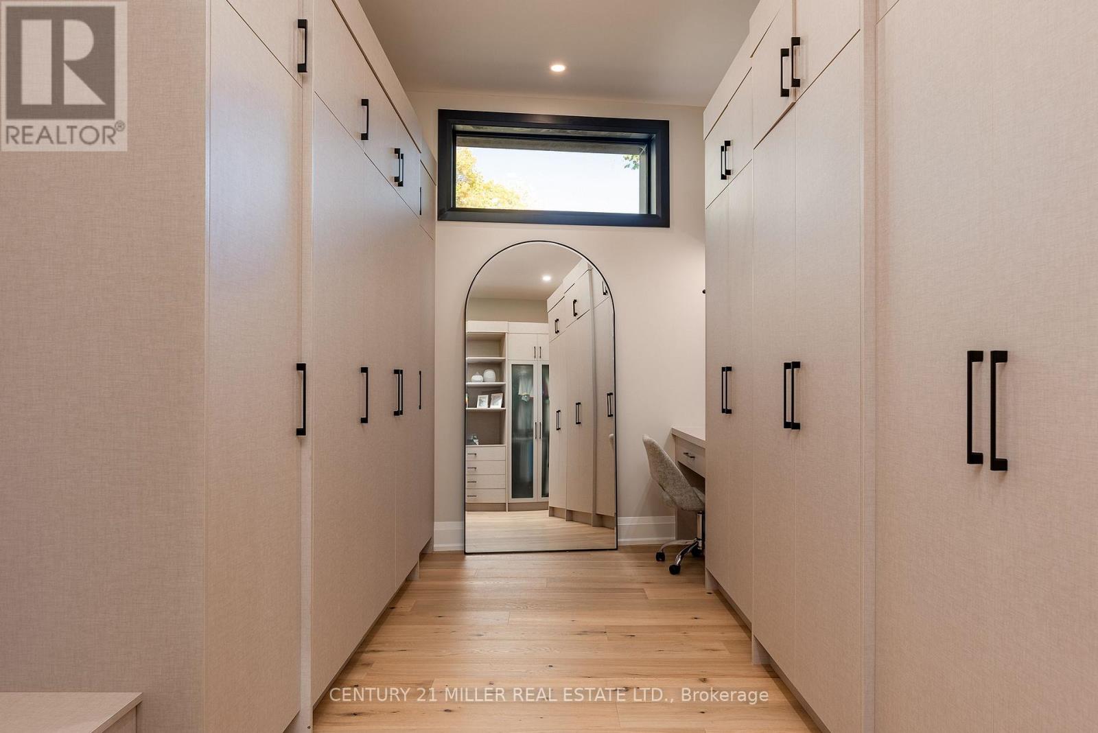 121 Edgecliffe Place, Burlington, Ontario  L7L 3Z2 - Photo 32 - W12972356