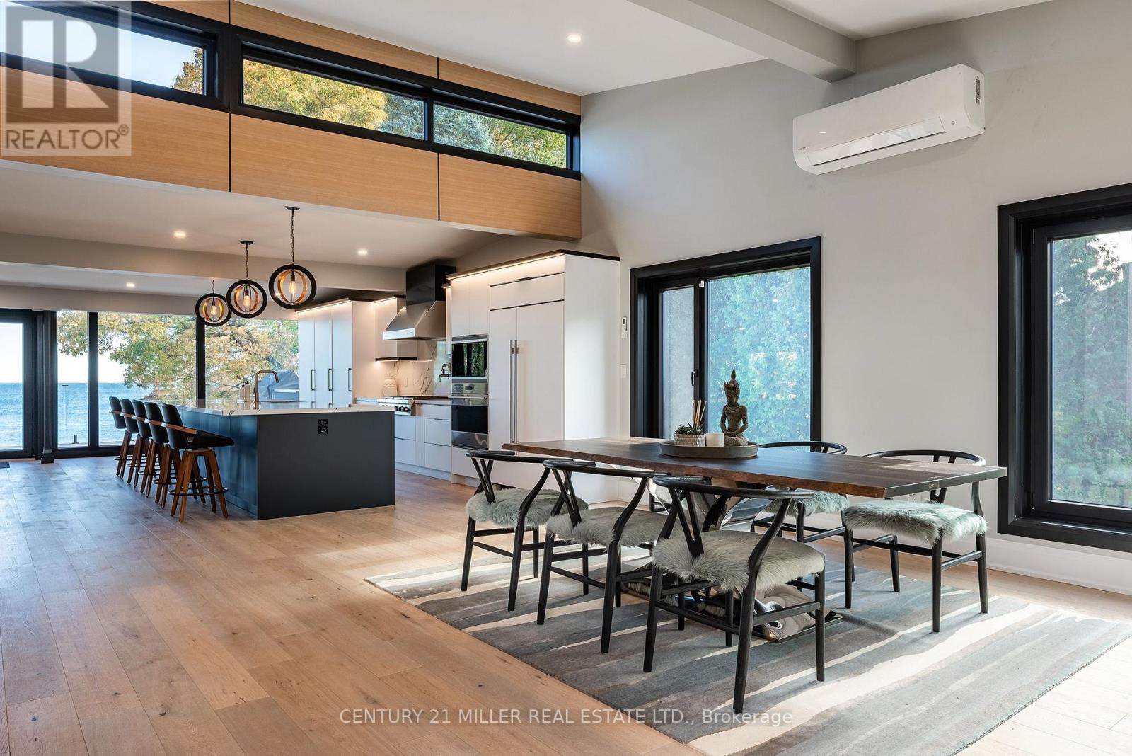 121 Edgecliffe Place, Burlington, Ontario  L7L 3Z2 - Photo 6 - W12972356