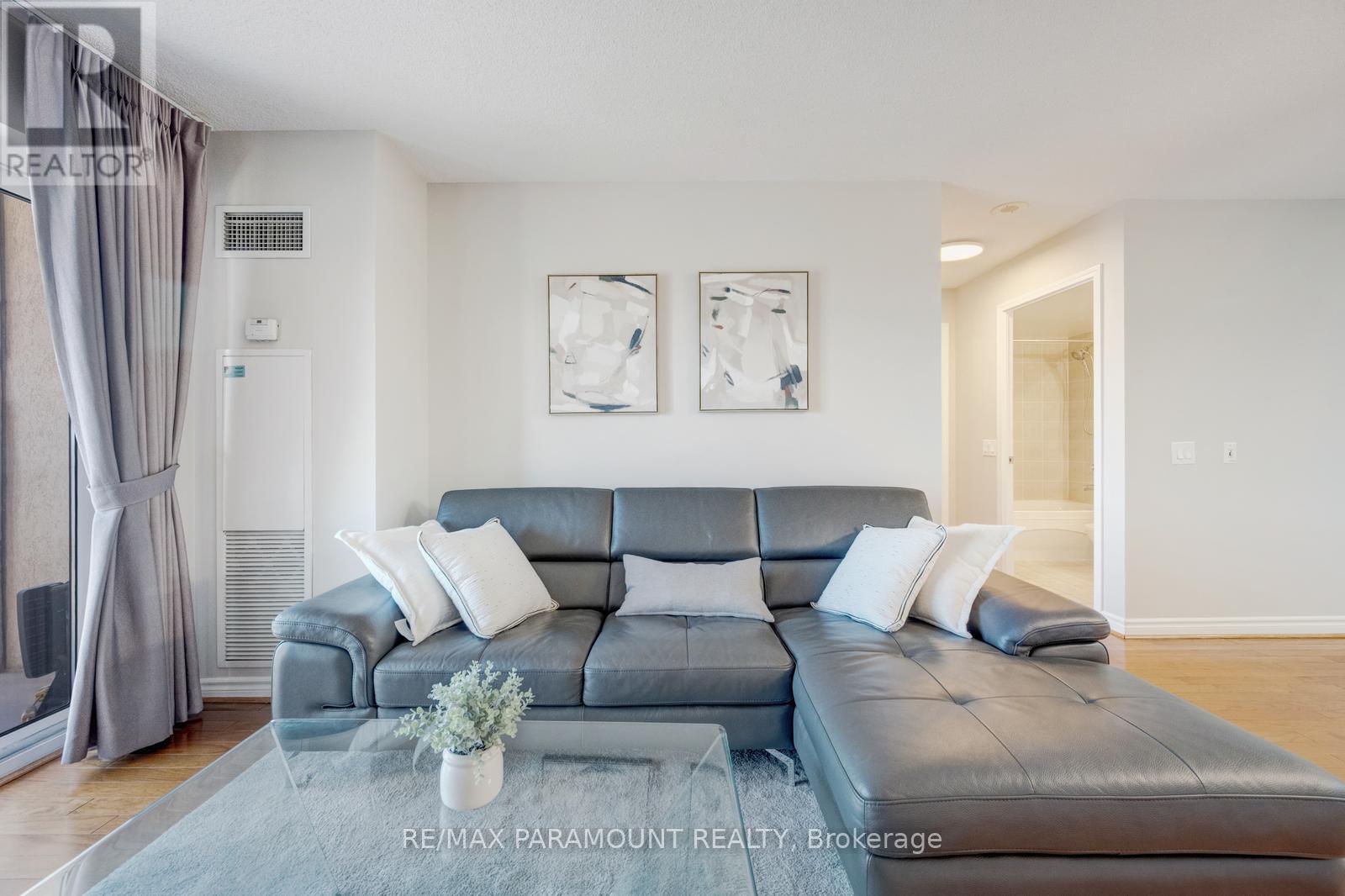 616 - 25 Kingsbridge Garden Circle, Mississauga, Ontario  L5R 4B1 - Photo 26 - W12972360