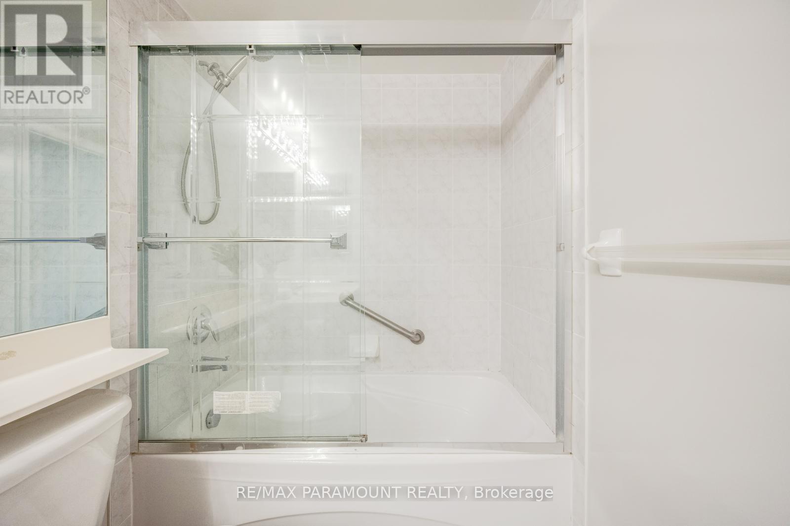 616 - 25 Kingsbridge Garden Circle, Mississauga, Ontario  L5R 4B1 - Photo 39 - W12972360