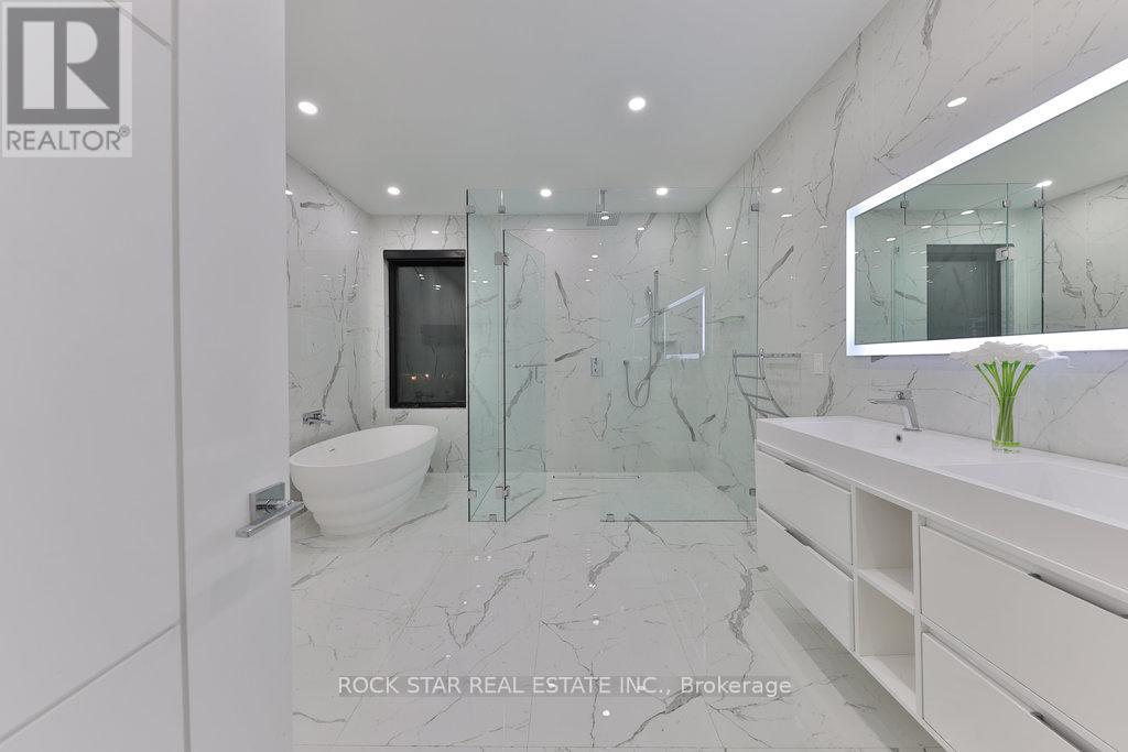 370 Goodram Drive, Burlington, Ontario  L7L 2K1 - Photo 23 - W12972366