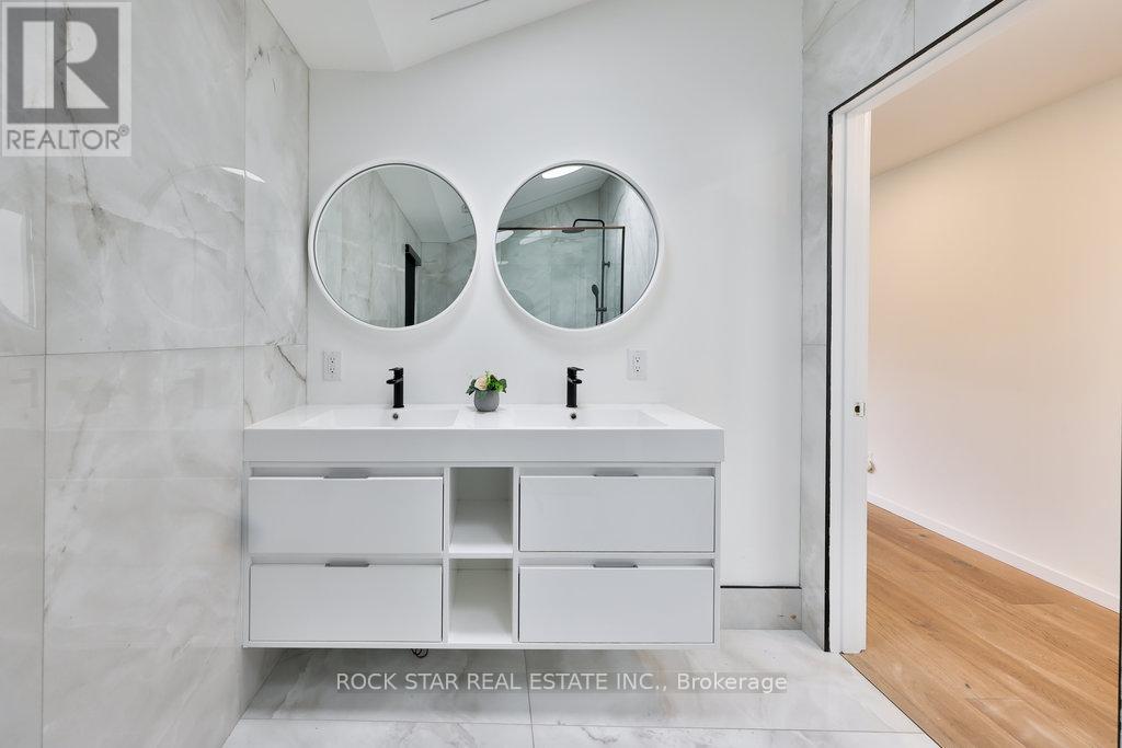 370 Goodram Drive, Burlington, Ontario  L7L 2K1 - Photo 26 - W12972366