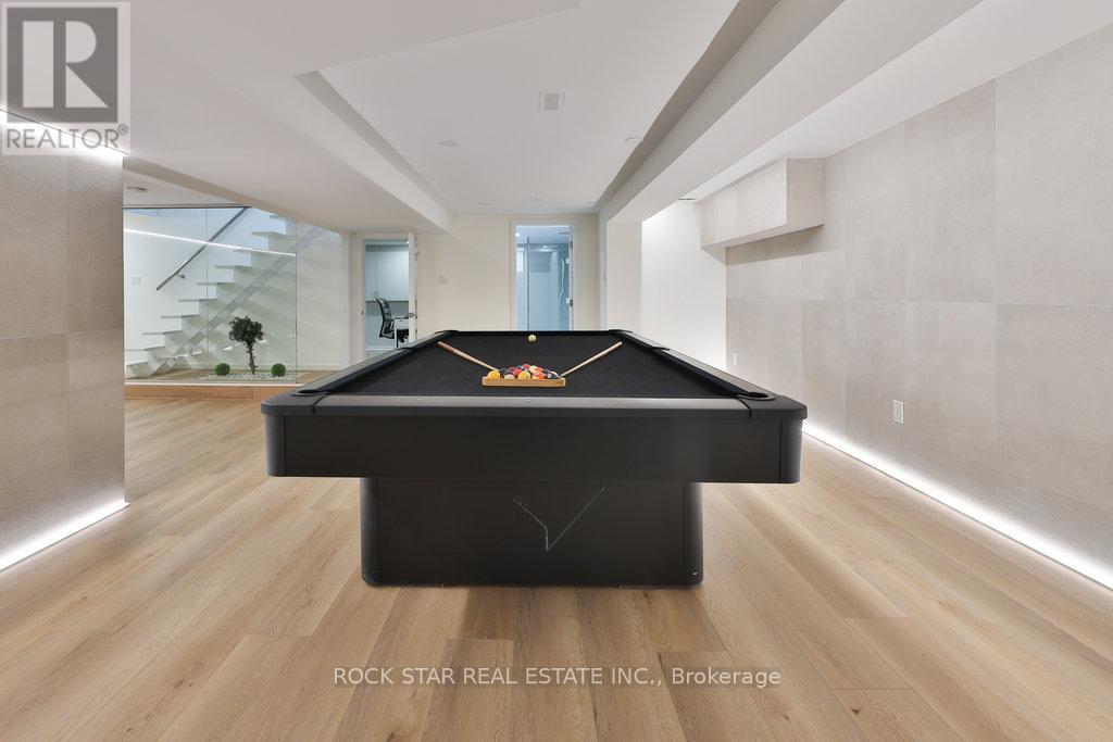 370 Goodram Drive, Burlington, Ontario  L7L 2K1 - Photo 31 - W12972366