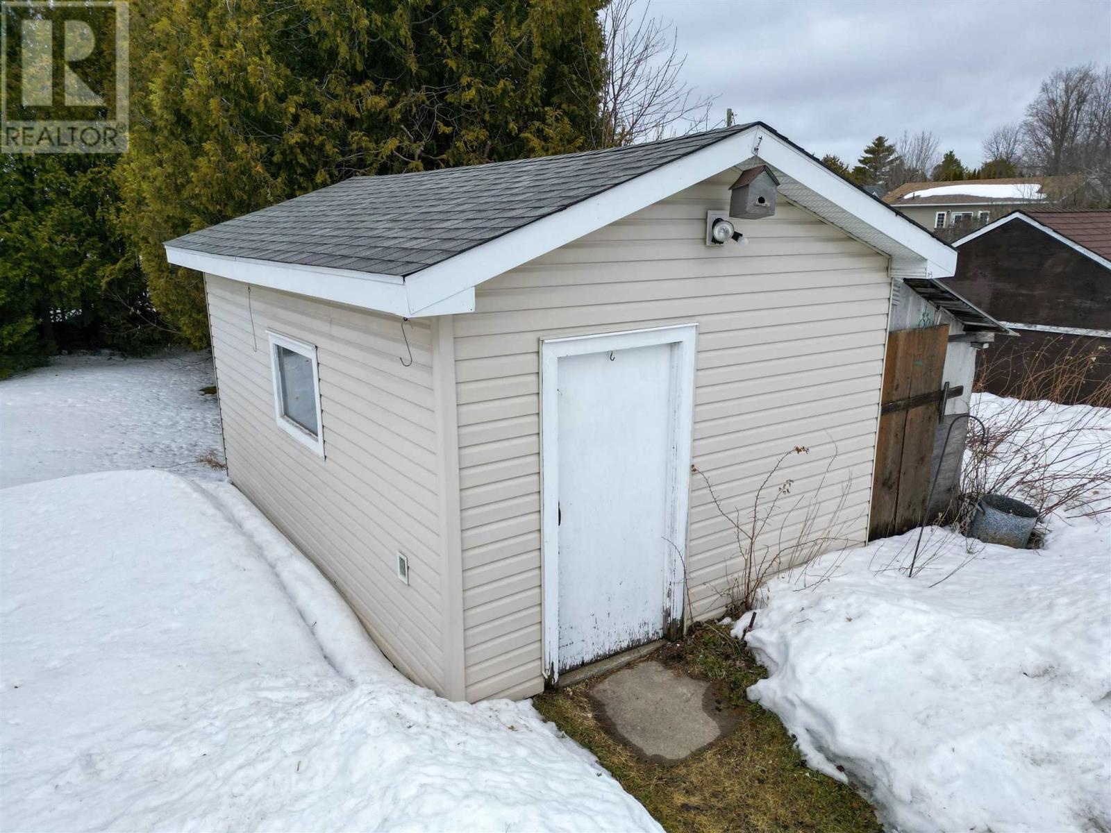 27 Queen Ave, Blind River, Ontario  P0R 1B0 - Photo 30 - SM260638