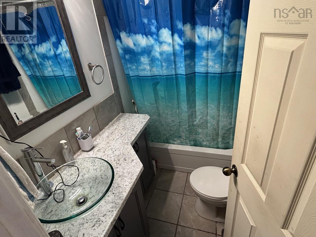 9 Elm Street, Yarmouth, Nova Scotia  B5A 2P6 - Photo 6 - 202606681