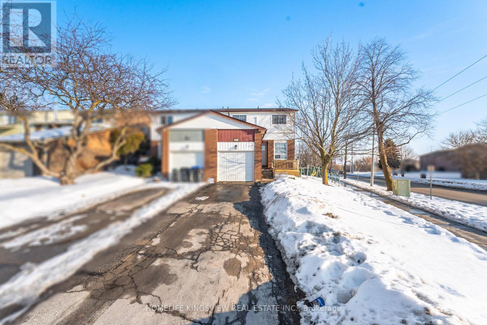 405 Maplegrove Avenue, Bradford West Gwillimbury (Bradford), Ontario  L3Z 1V8 - Photo 2 - N12971670