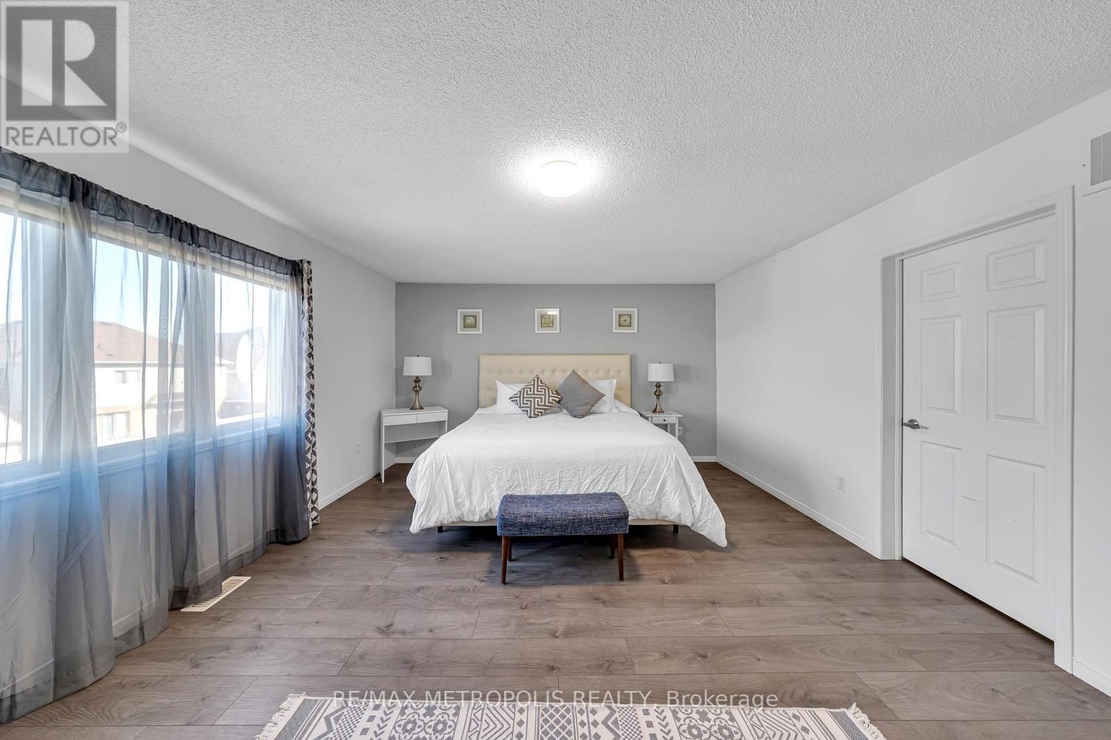 118 Cauthers Crescent, New Tecumseth, Ontario  L9R 1H2 - Photo 25 - N12972084