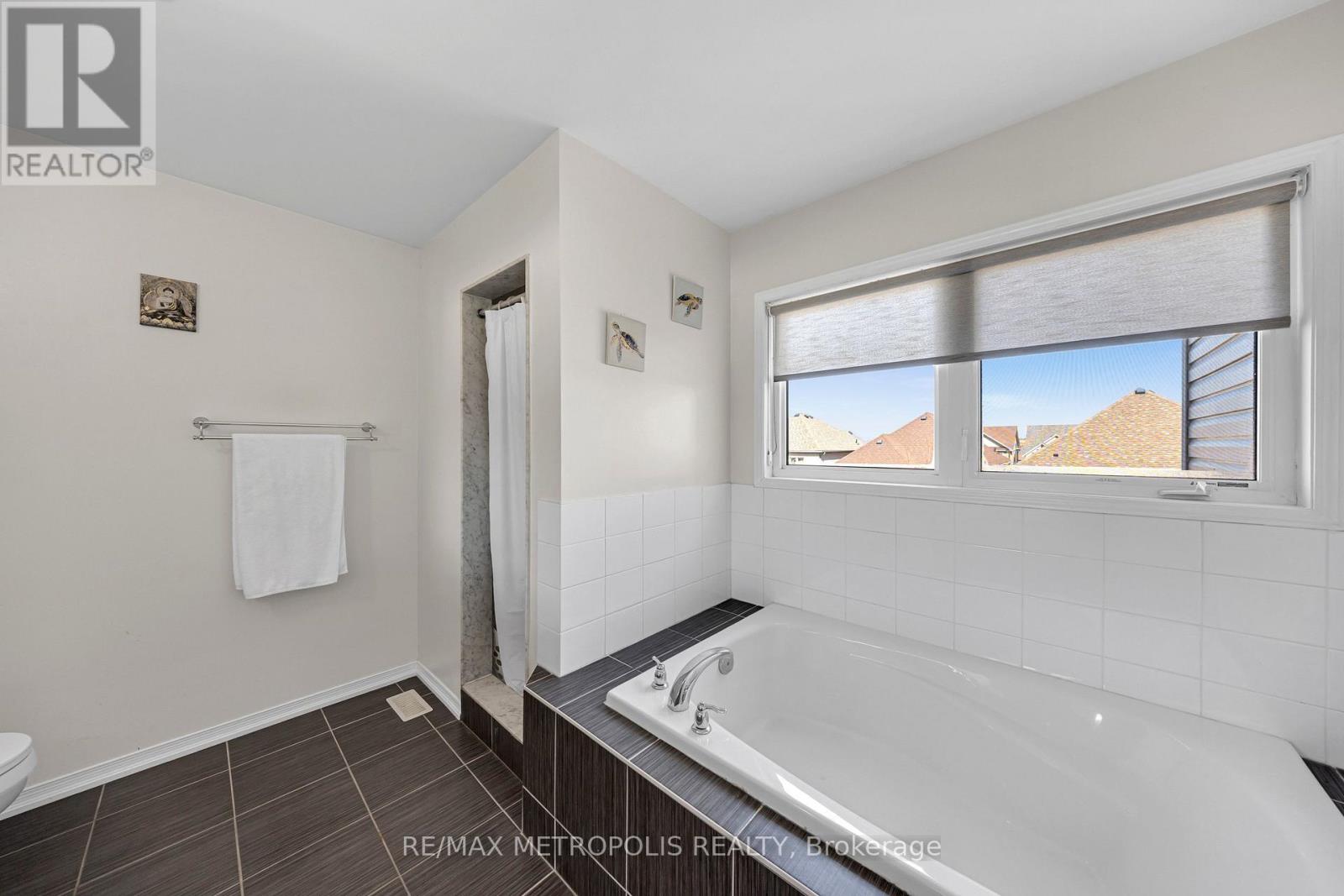 118 Cauthers Crescent, New Tecumseth, Ontario  L9R 1H2 - Photo 29 - N12972084