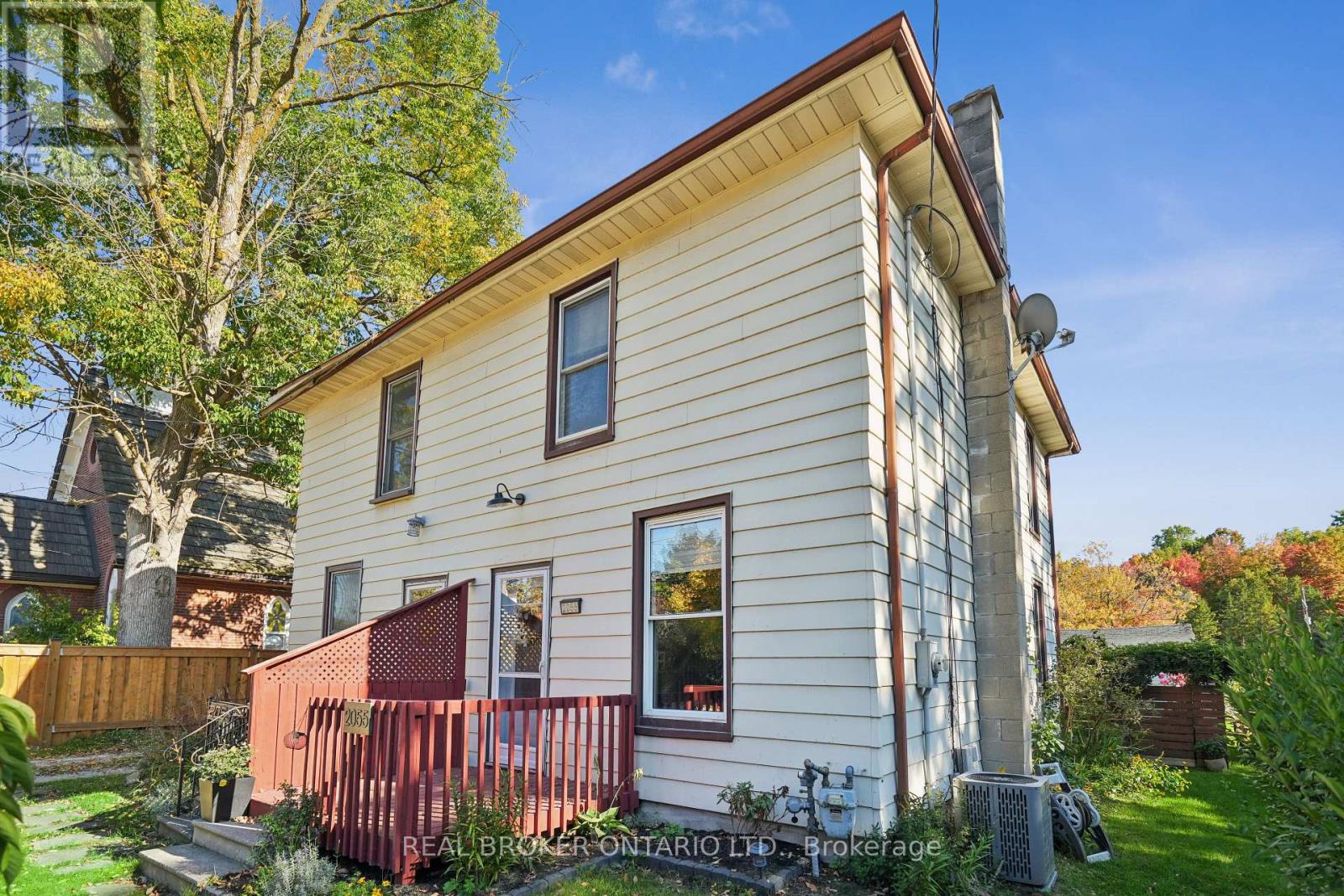 2055 EMBLETON ROAD, Brampton, Ontario