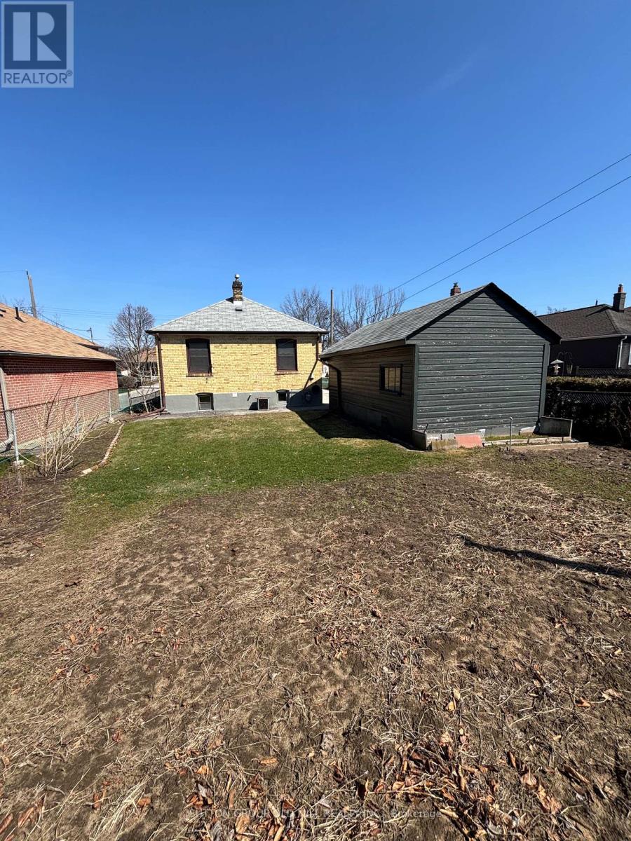 14 Ashmore Avenue, Toronto, Ontario M8Z 4C4 - Photo 42 - W12908528