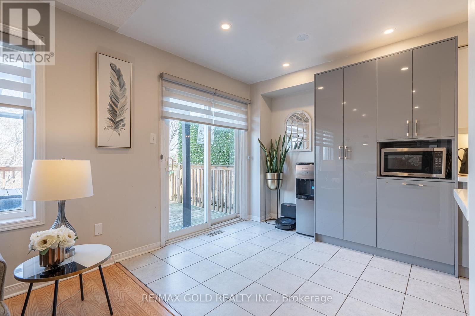 113 Rockgarden Trail, Brampton, Ontario  L6R 3N2 - Photo 10 - W12968656