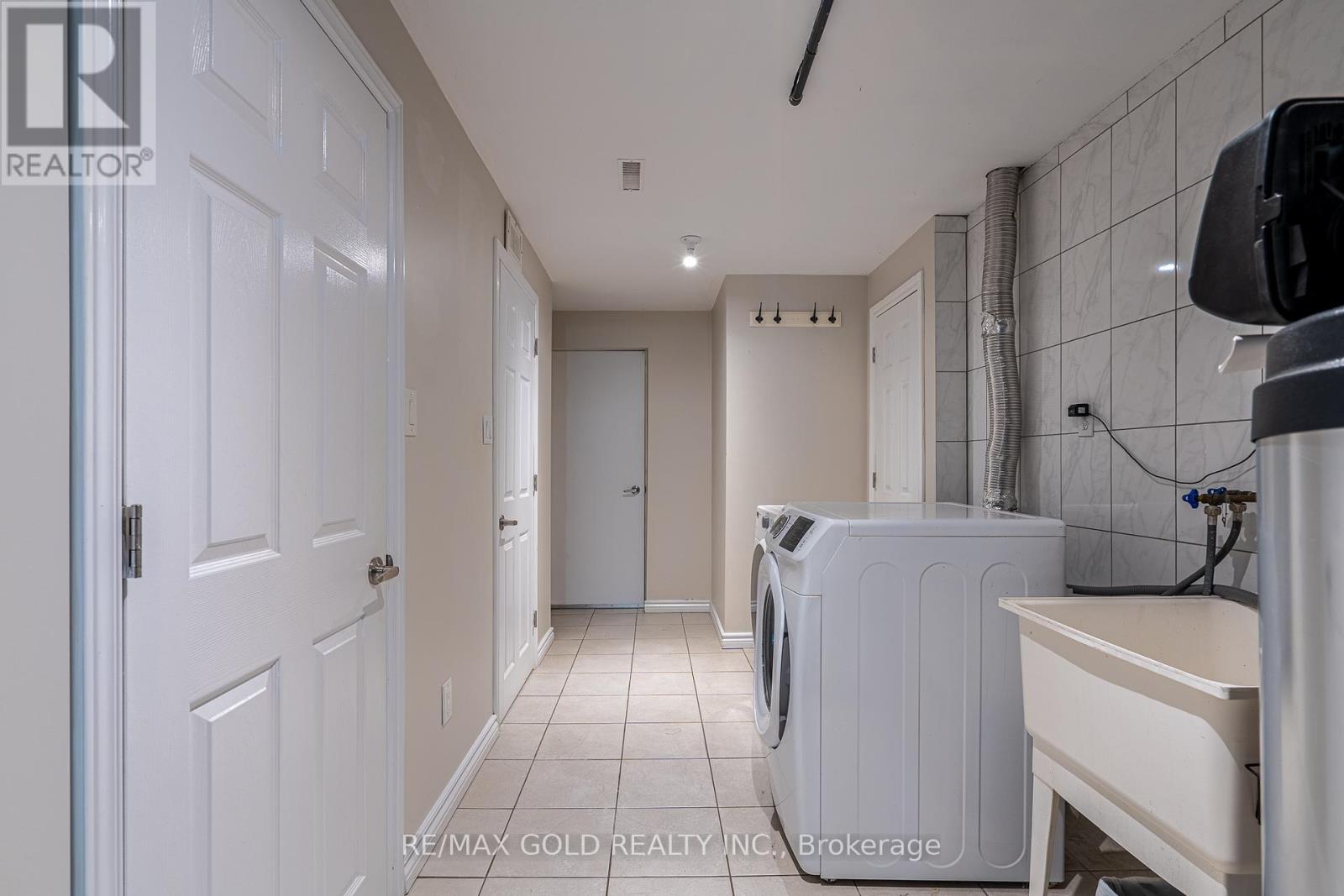 113 Rockgarden Trail, Brampton, Ontario  L6R 3N2 - Photo 34 - W12968656