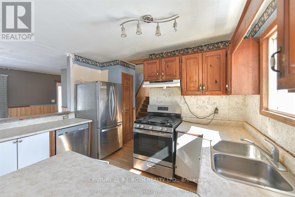 374 Monck Road, Kawartha Lakes, Ontario  L0K 1W0 - Photo 11 - X12972232