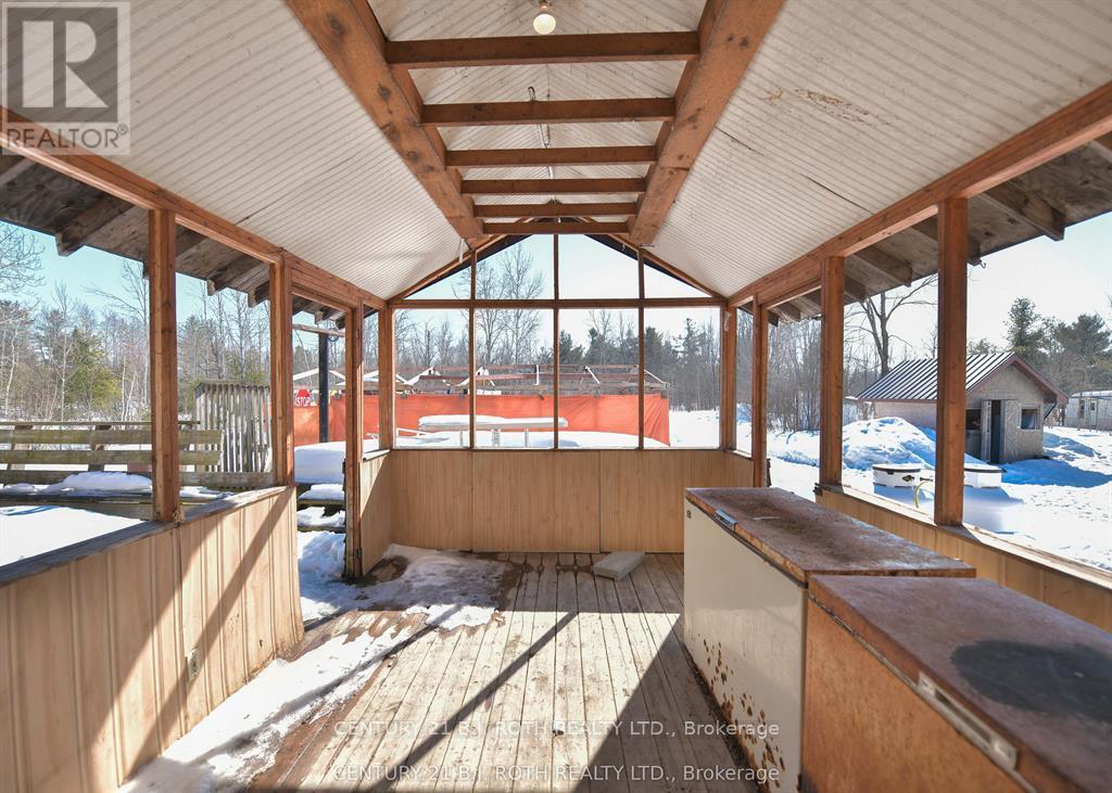 374 Monck Road, Kawartha Lakes, Ontario  L0K 1W0 - Photo 13 - X12972232