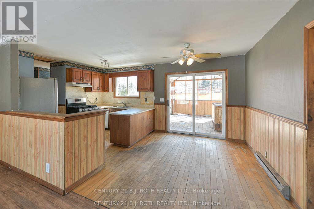 374 Monck Road, Kawartha Lakes, Ontario  L0K 1W0 - Photo 9 - X12972232