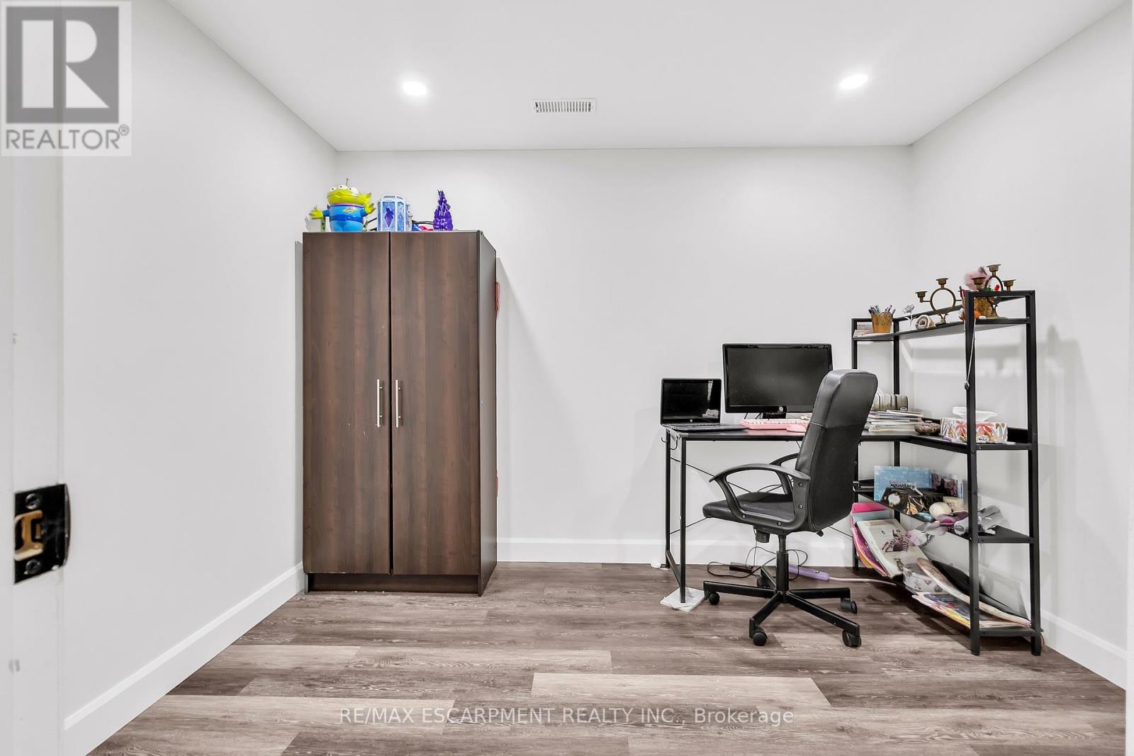 148 Gordon Drummond Avenue, Hamilton, Ontario  L8J 1G3 - Photo 33 - X12972260