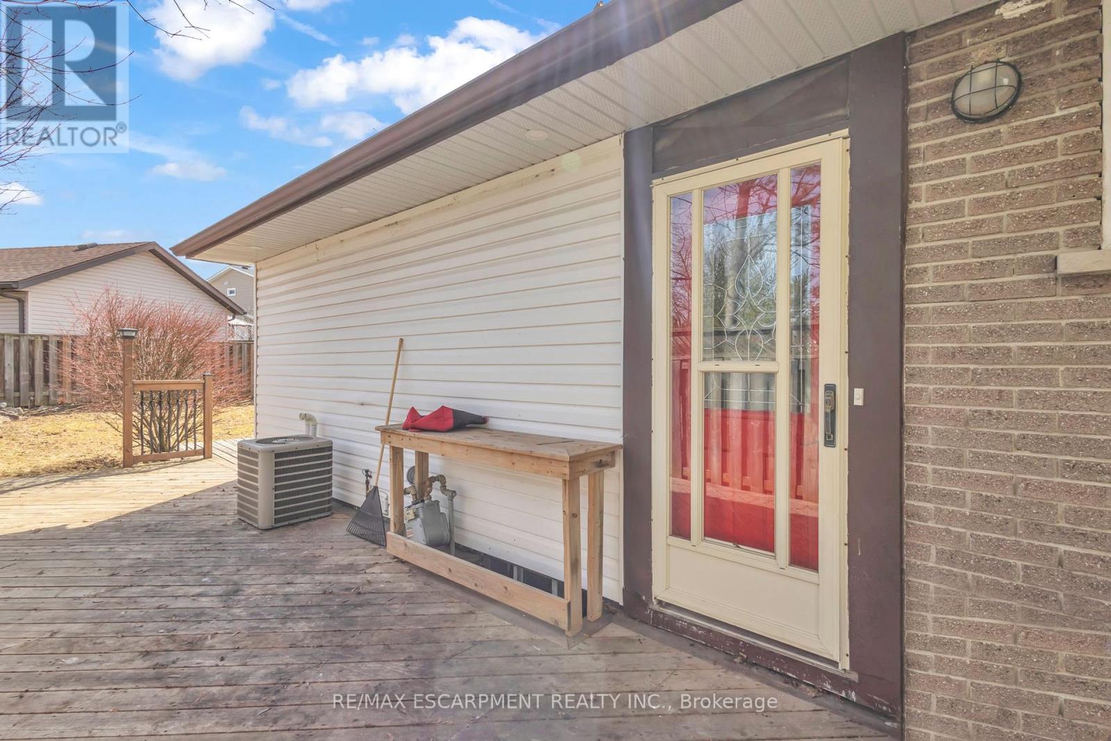 148 Gordon Drummond Avenue, Hamilton, Ontario  L8J 1G3 - Photo 40 - X12972260