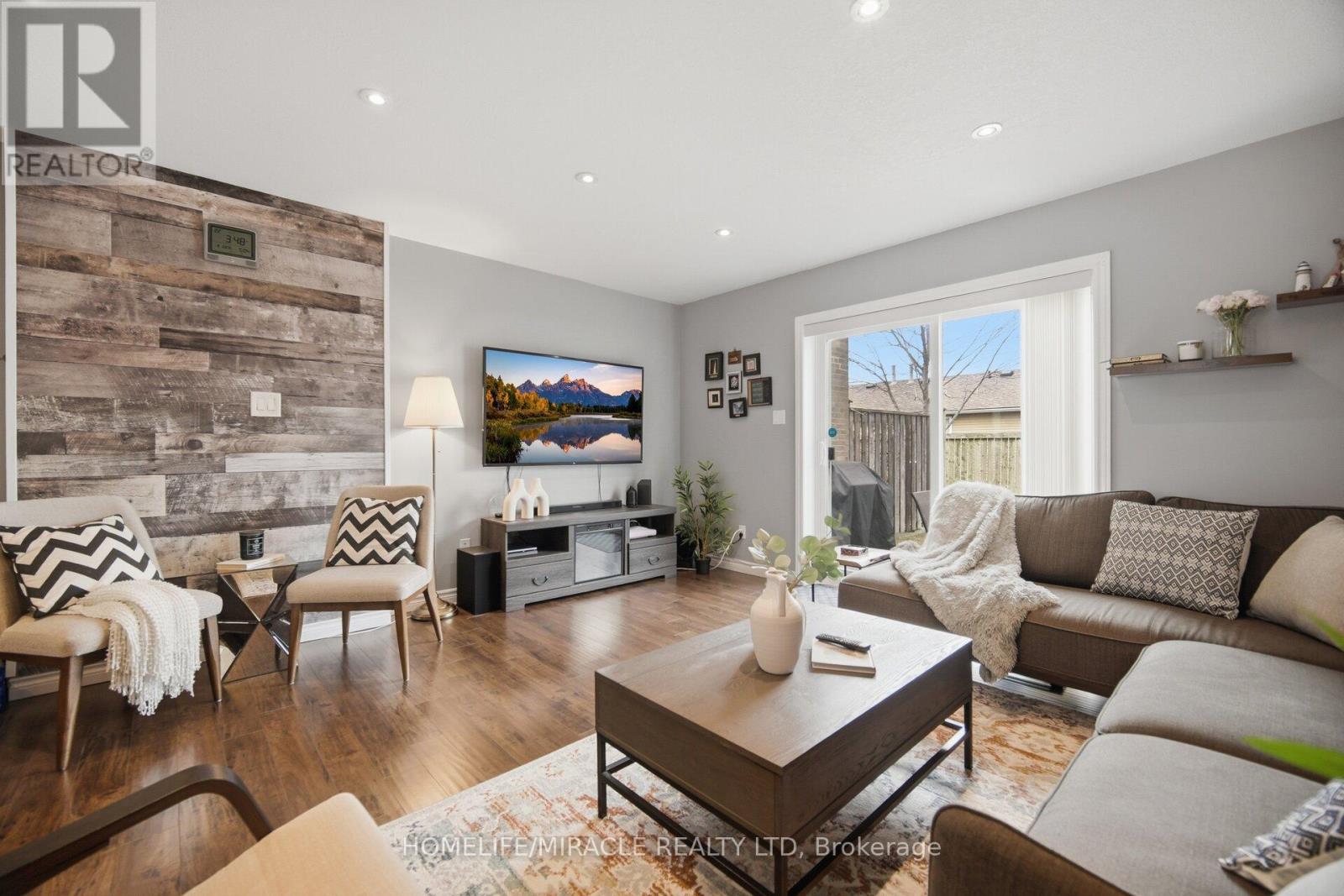 50 Westmount Road, Kitchener, Ontario  N2M 1R5 - Photo 12 - X12972308